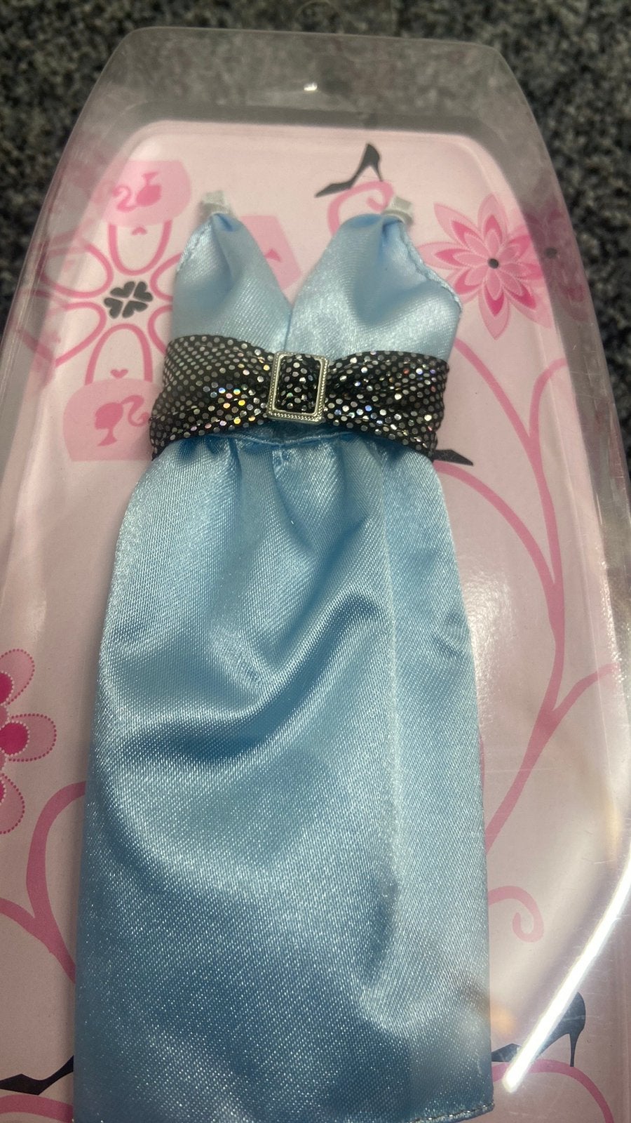 Barbie kledingsetje, Verzamelen, Ophalen of Verzenden, Nieuw