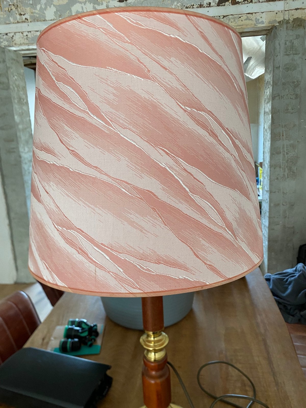 roze lampenkap met print, Ophalen, Gebruikt, Tafellamp, Rond