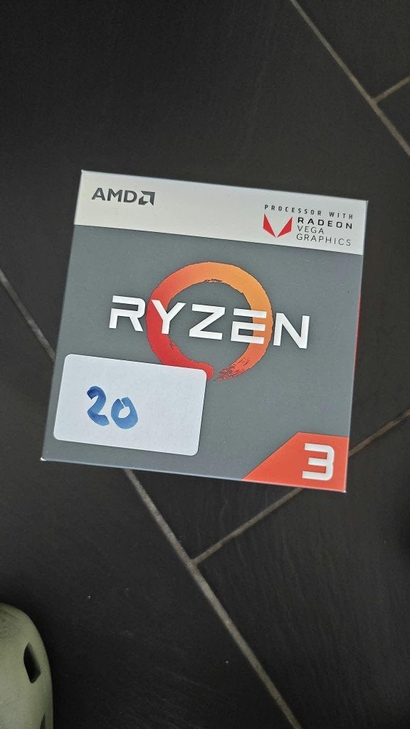 AMD Ryzen 3 2200G Processor met Radeon Vega Graphics, Computers en Software, Ophalen, 4-core, AMD Ryzen 3 2200G, 3 tot 4 Ghz