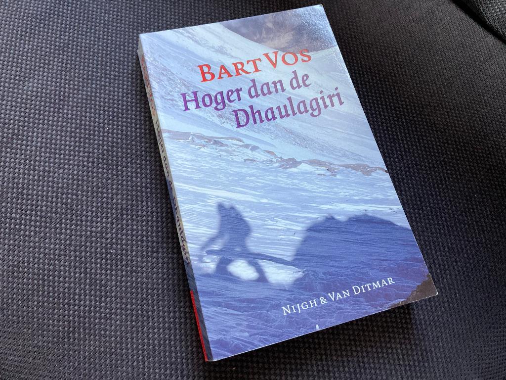 🏔️ Hoger dan de Dhaulagiri - Bart Vos, Ophalen of Verzenden, Gelezen, Europa