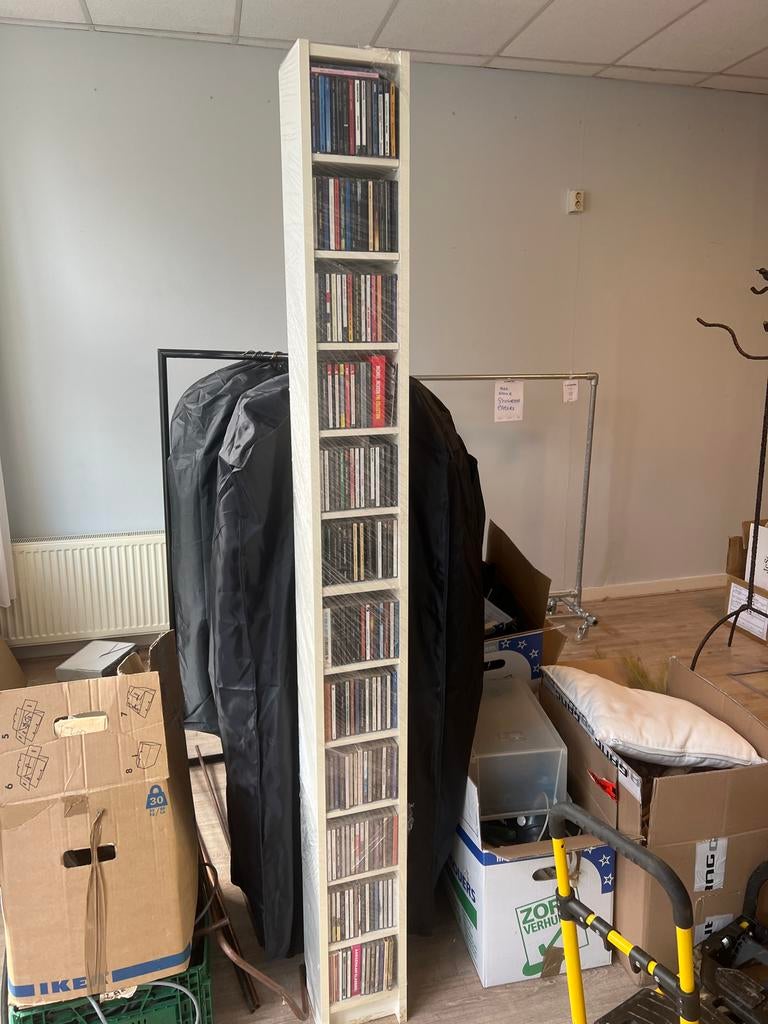 IKEA Cd kast met 180 cd's, Huis en Inrichting, Woonaccessoires | Cd- en Dvd-rekken, Gebruikt, 150 discs of meer, Ophalen of Verzenden