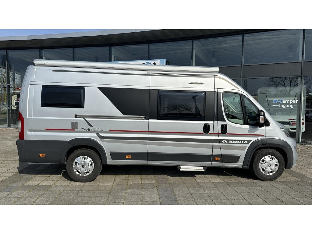 Adria Twin Platinum 640 SLX Bearlock/LPG-ALU/LiFePo4, Chemisch toilet, Buscamper of Camperbus, Ringverwarming, Koelkast
