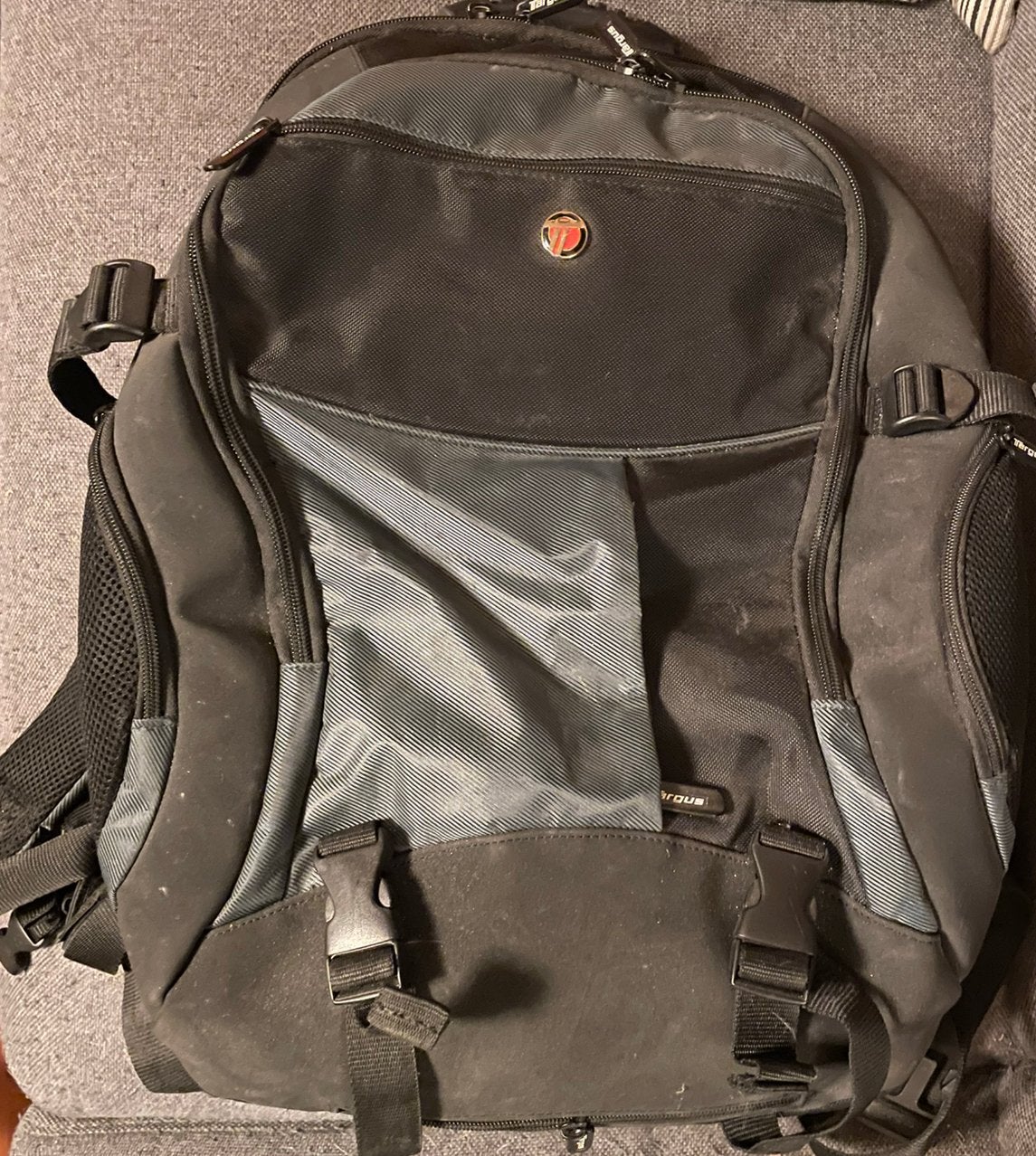 Nette Targus laptop rugtas, Computers en Software, Laptoptassen, Ophalen, Gebruikt, 17 inch of meer, Targus