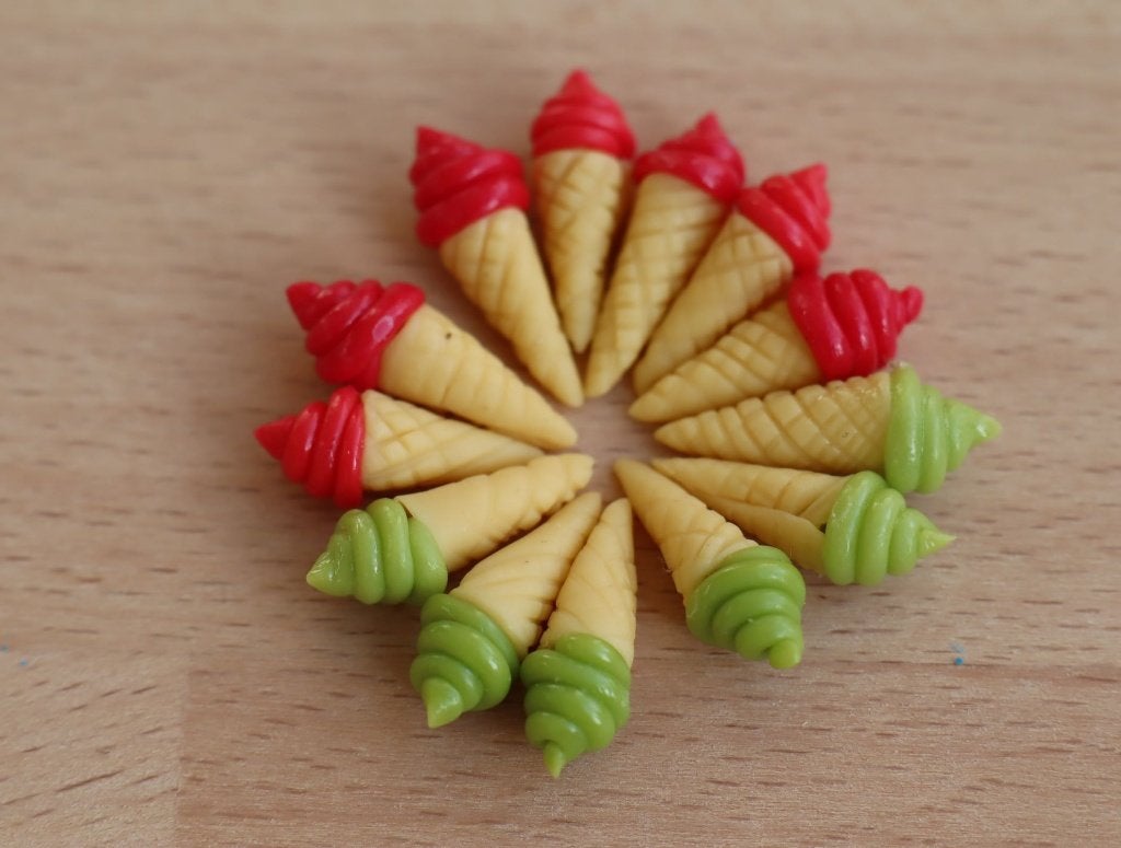 Lekkere ijshoorntjes in verschillende smaken., Ophalen of Verzenden, Nieuw, Gebruiksvoorwerp