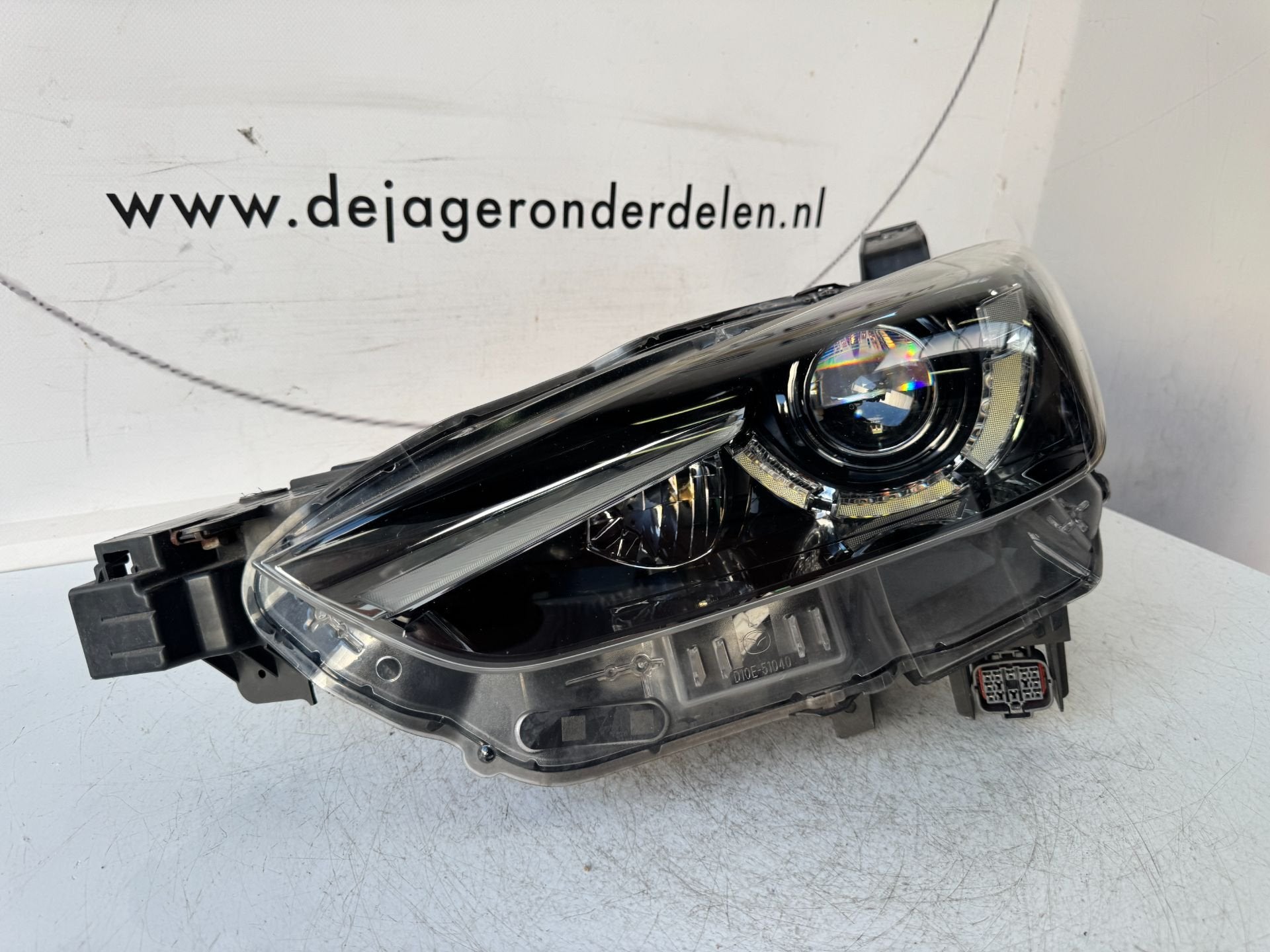 MAZDA CX 3 CX3 VOL LED KOPLAMP LINKS D10E-51040, Auto-onderdelen, Gebruikt, Shinchi, Fuchu-Cho 3-1
730-8670  Hiroshima, Mazda Motor Corporation