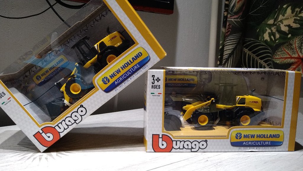 Bburago Agriculture New Holland W170D Yellow 1:50, Ophalen of Verzenden, Nieuw, Bus of Vrachtwagen, SIKU