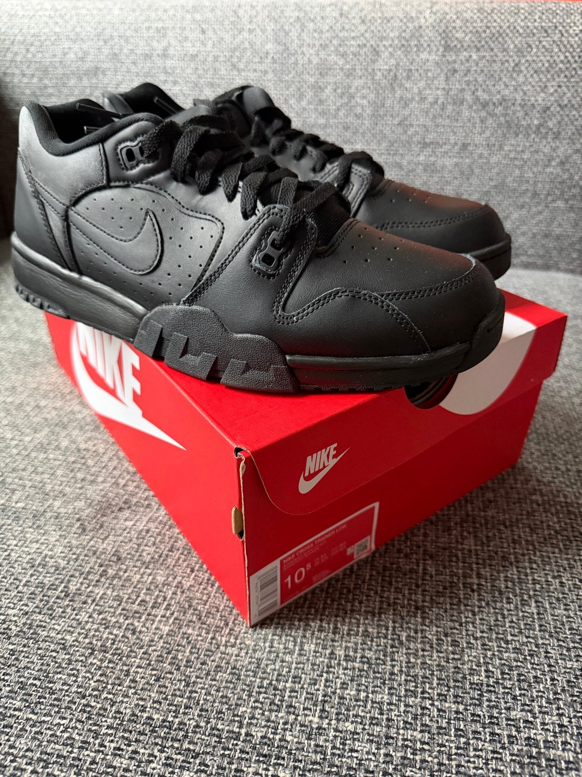 Nike Cross Trainer Low - Maat 44.5 - Nieuw in doos, Zwart, Nieuw, Ophalen of Verzenden, Sneakers of Gympen