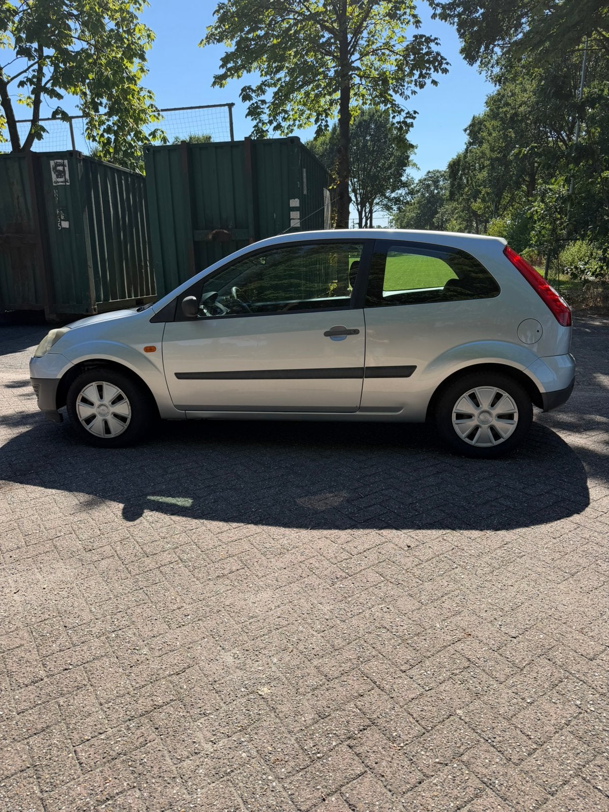 Ford Fiësta 1.3 2006 Grijs, 1299 cc, Stof, 40 €/maand, 4 cilinders