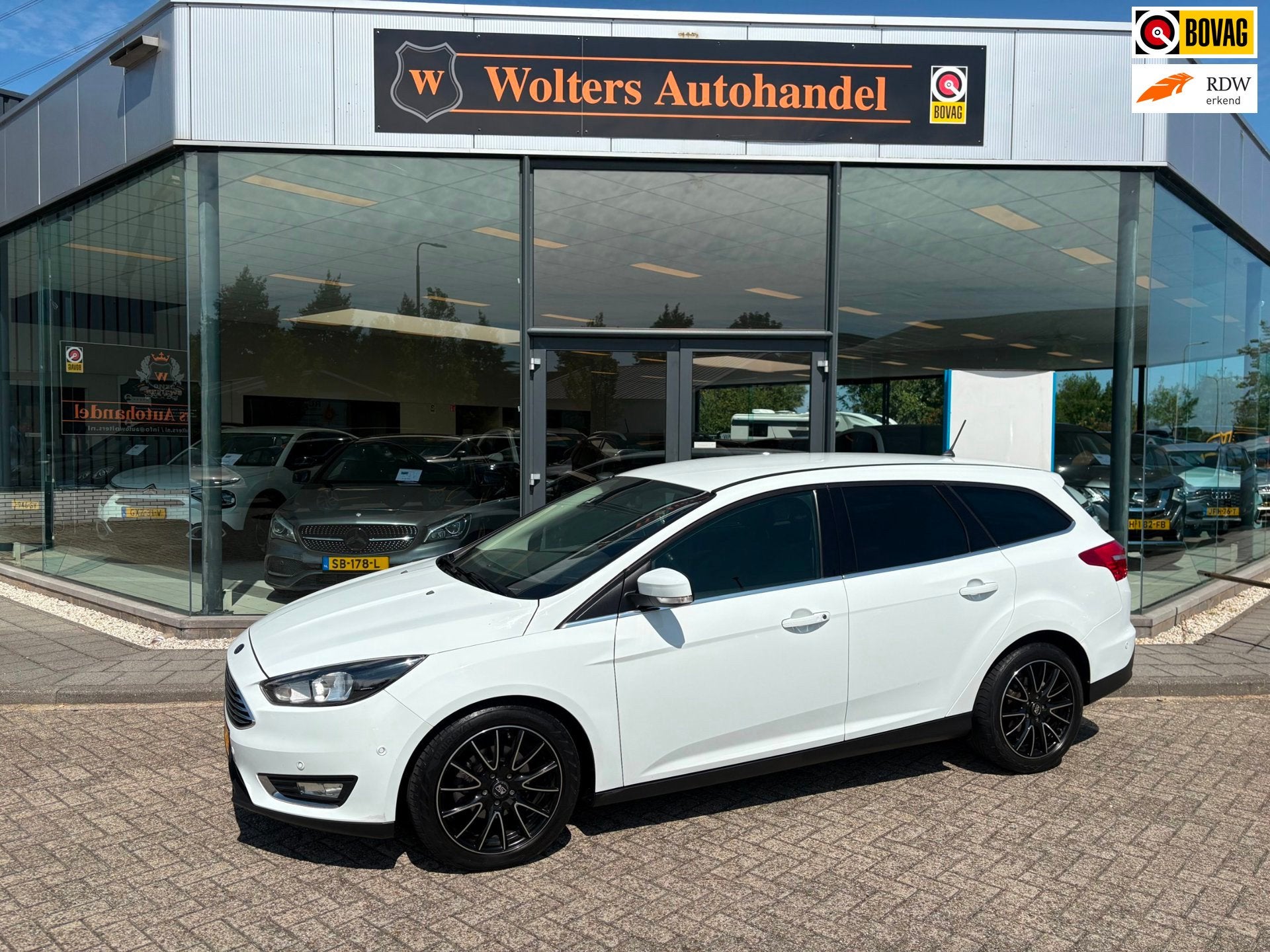 Ford Focus Wagon 1.0 Lease Edition, Auto's, Gebruikt, Wit, Handgeschakeld, 3 cilinders