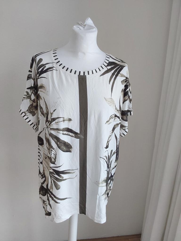 Prachtige top van Frank Walder maat 44, okselm 60cm, 96%visc, Kleding | Dames, Grote Maten, Frank Walder, Ophalen of Verzenden