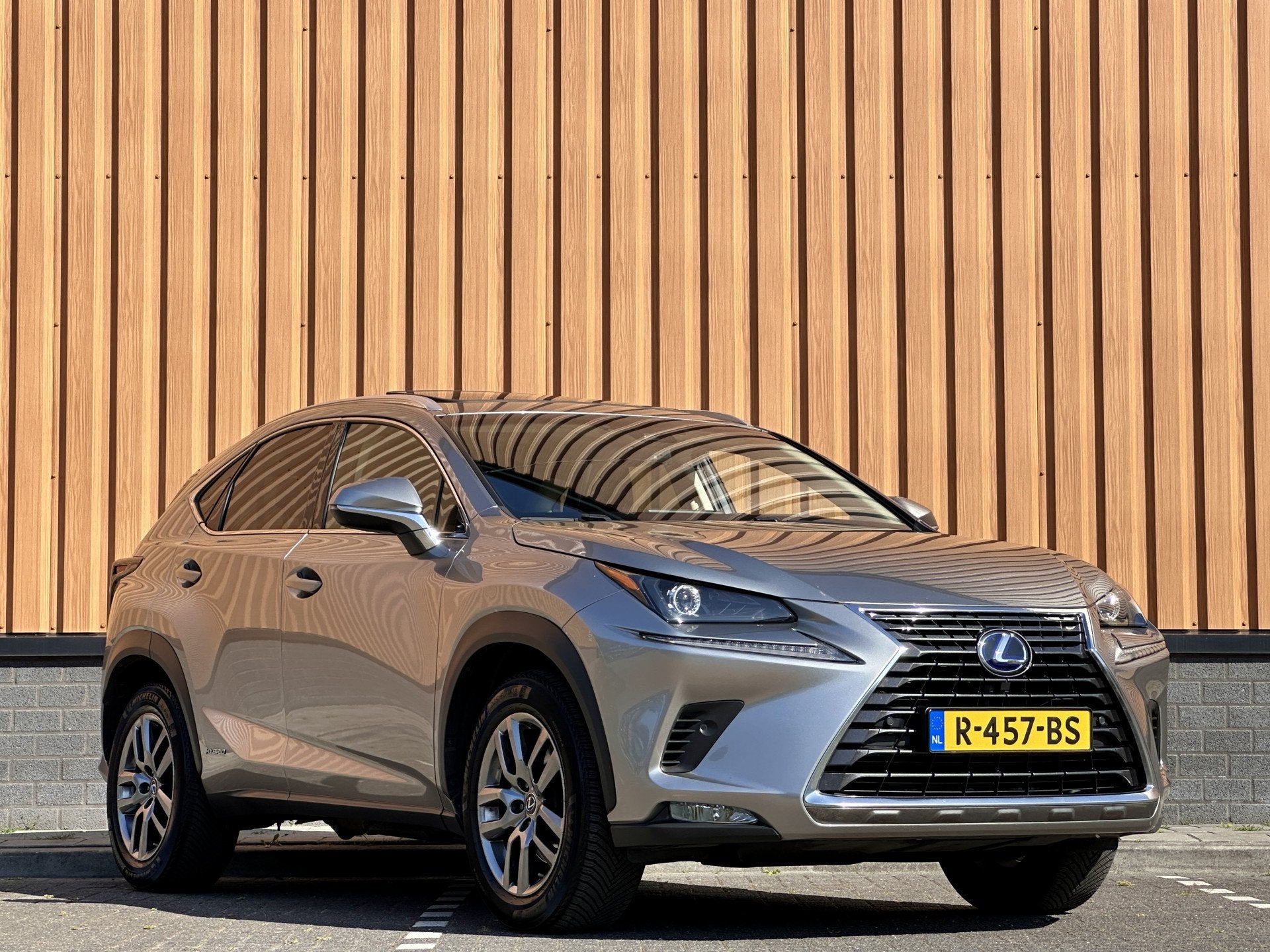Lexus NX 300h AWD Luxury Line | Schuif/Kanteldak | Cruise Co, Auto's, Automaat, 1760 kg, Leder, Bedrijf