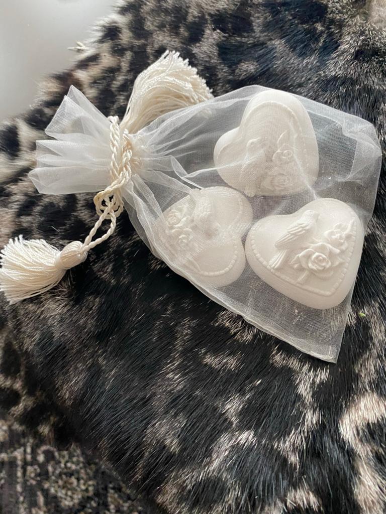 Decoratieve hartjes met duifjes en rozen, Ophalen, Nieuw, Klassiek, Wit