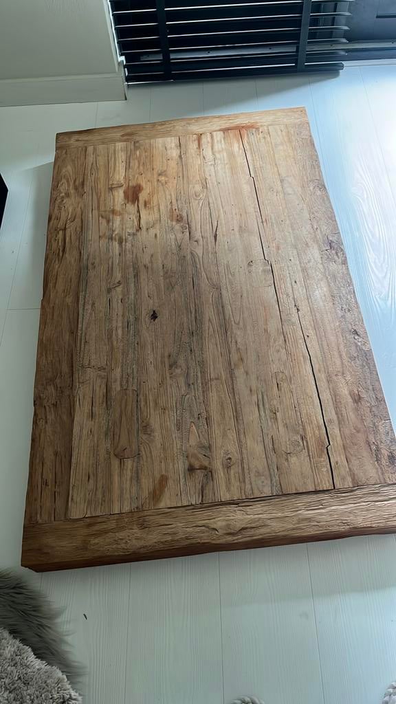 Robuuste houten tafel op wielen WIE OH WIE, Ophalen, Gebruikt
