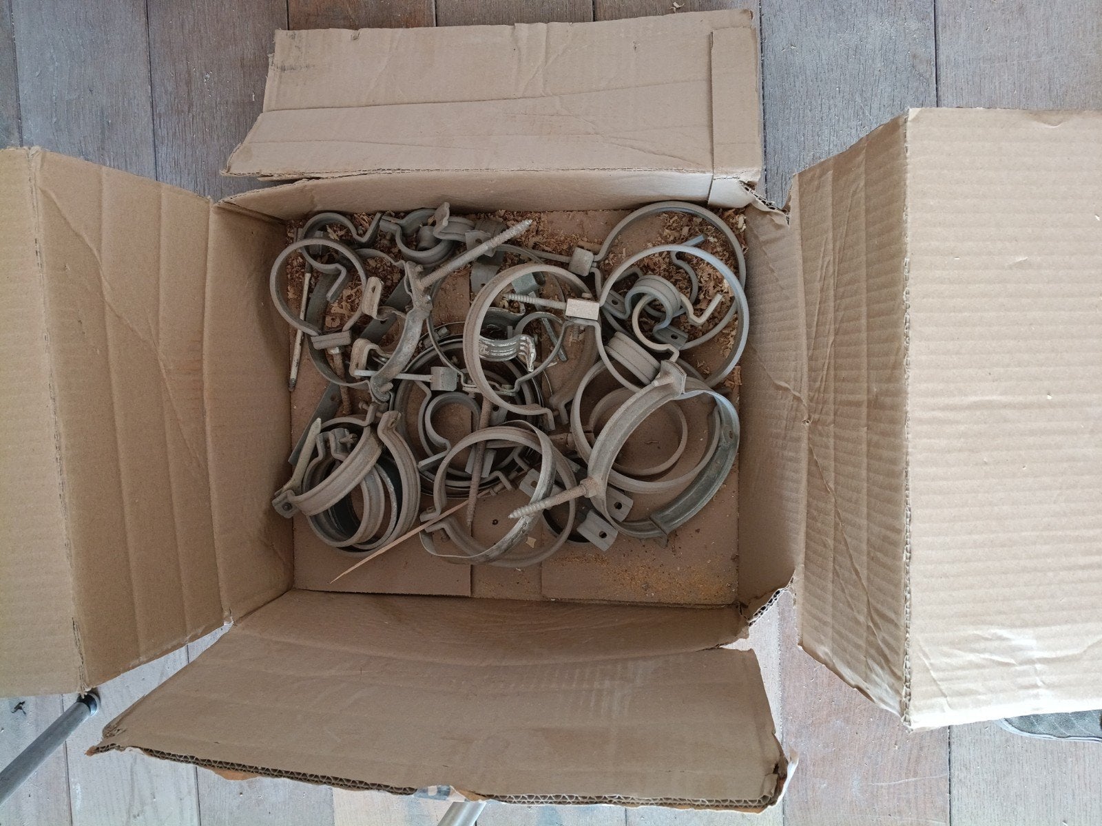 Ophangmiddelen PVC buizen, Ophalen