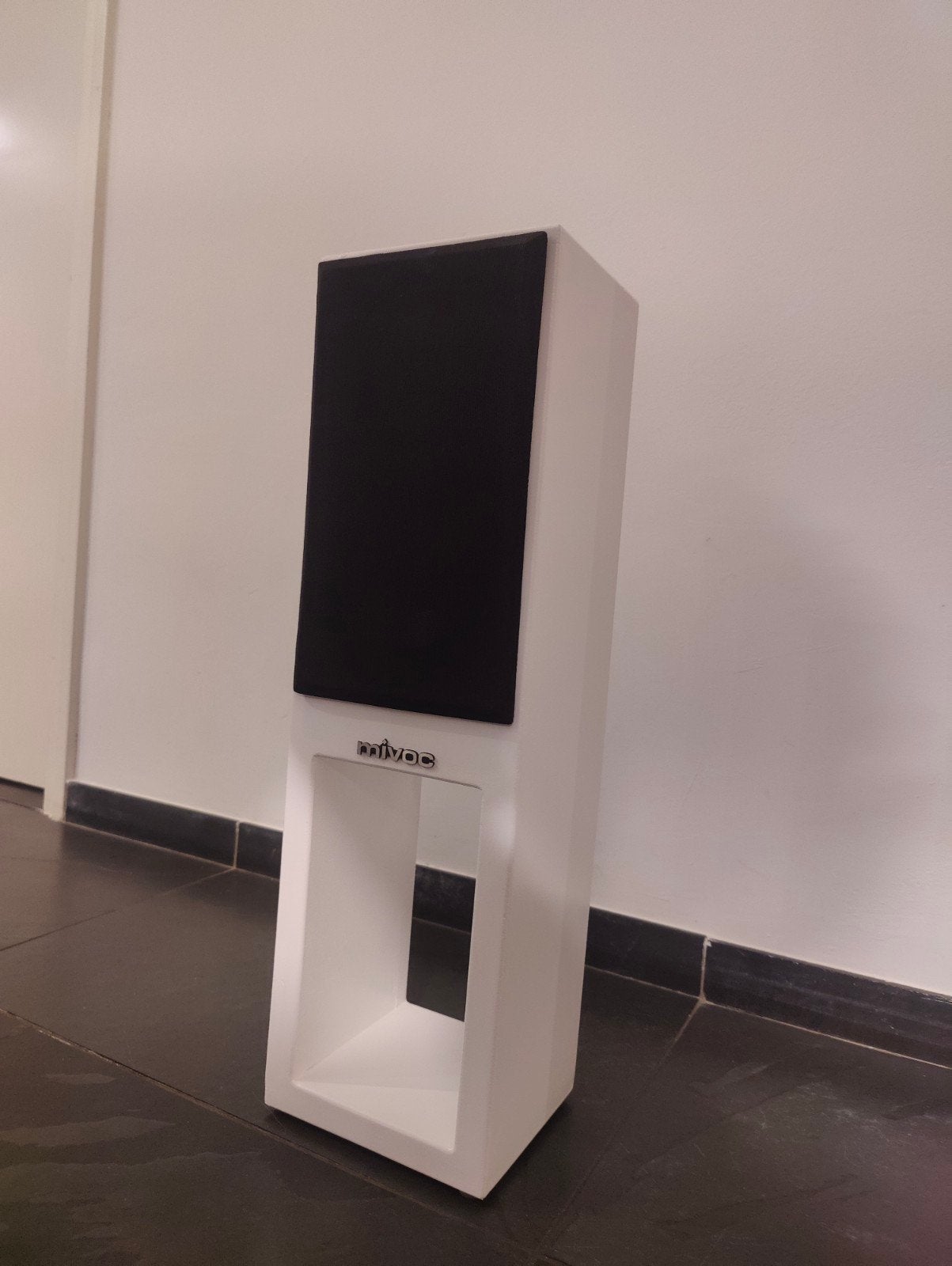 Handgemaakte HiFi Luidspreker - Mivoc, Vloerstaande luidspreker, Zo goed als nieuw, 60 tot 120 watt, Basreflex