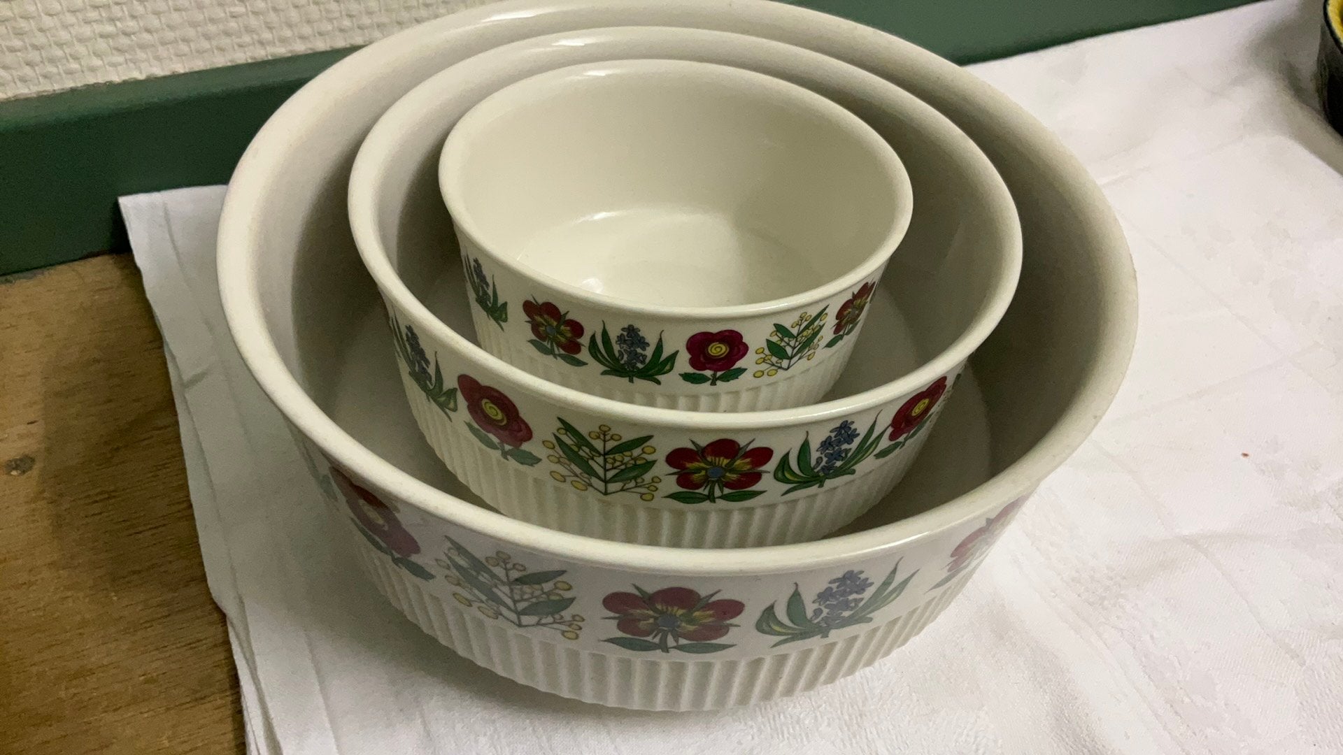 Villeroy en boch, nest schalen, vitro porselein, jaren 70, Antiek en Kunst, Ophalen of Verzenden