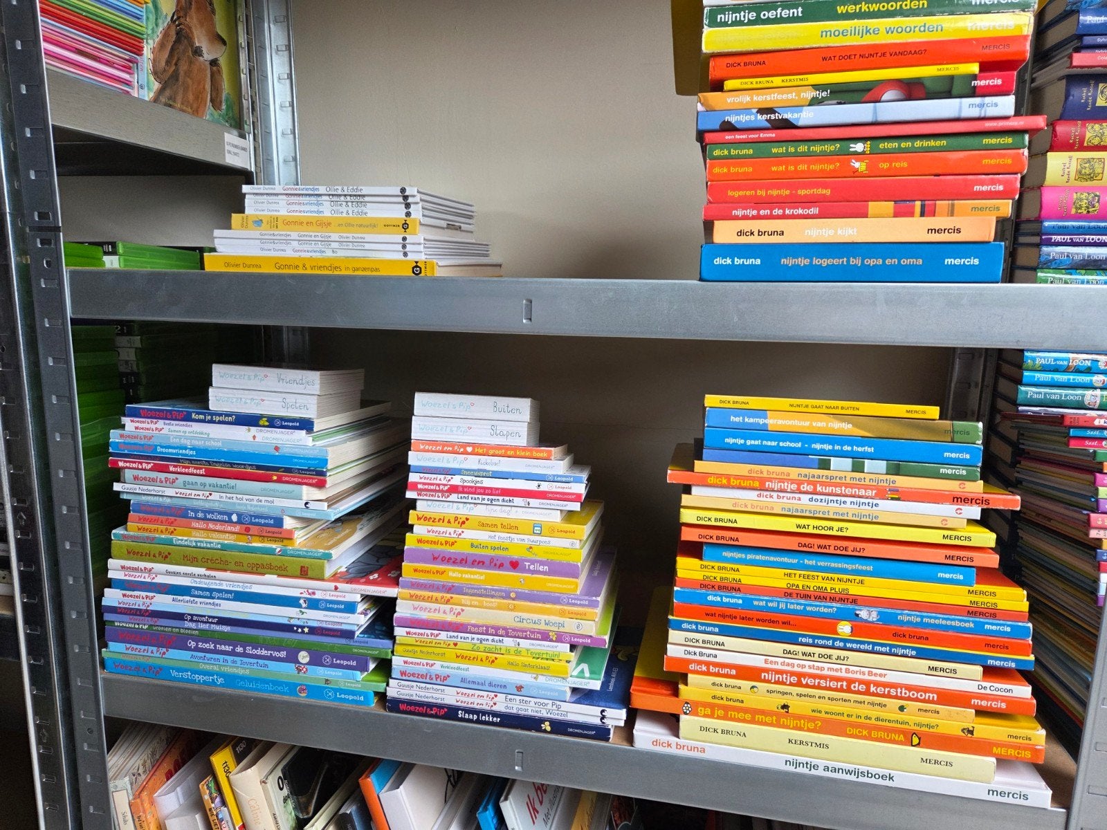 41x Nijntje / Dick Bruna boeken + 55x Woezel en Pip boeken, Ophalen of Verzenden, Zo goed als nieuw