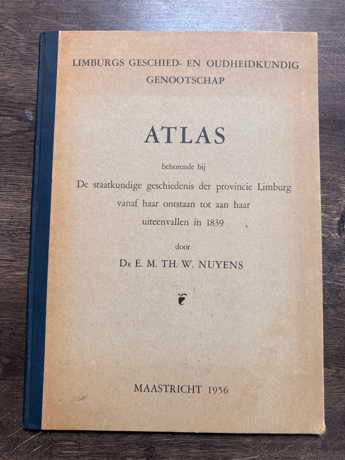 Historische Atlas Provincie Limburg 1956 - Dr. E.M.Th.W. Nuy, Gelezen, Overige atlassen, Ophalen of Verzenden, 1800 tot 2000