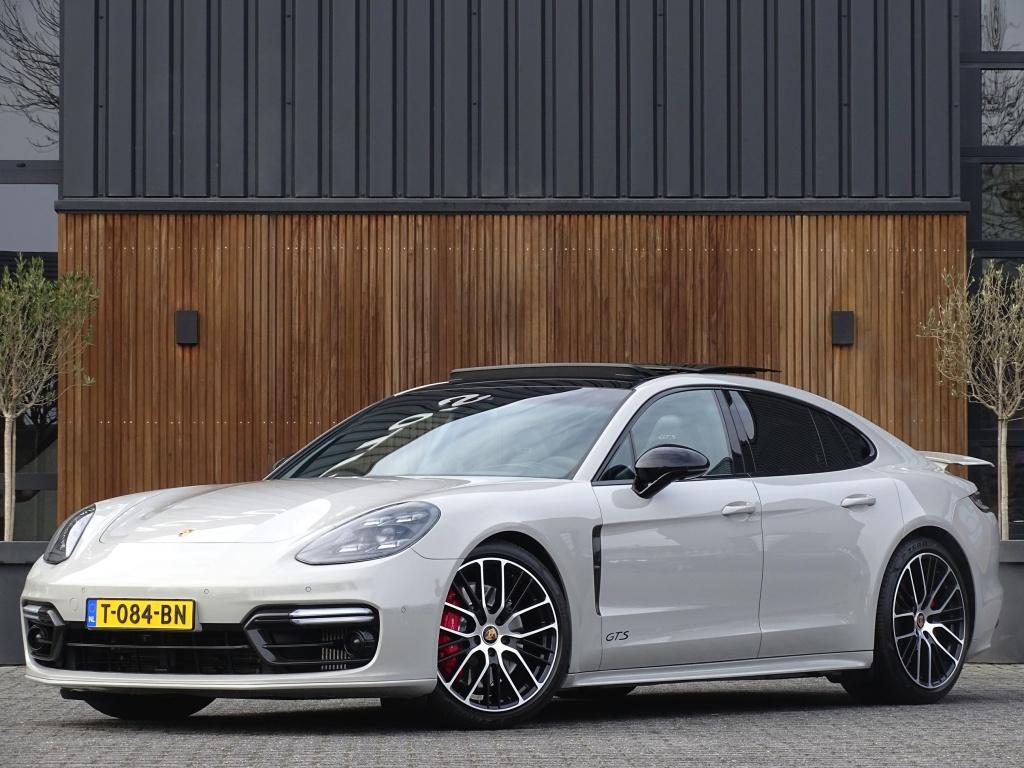 Porsche Panamera 4.0 V8 481PK GTS / carbon / alcantara / 360, Auto's, Porsche, Automaat, 481 pk, Gebruikt, 138 €/maand