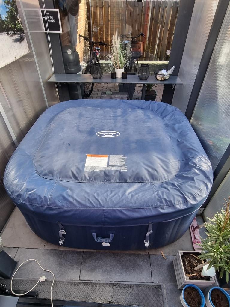 Lay-Z-Spa jacuzzi, Ophalen