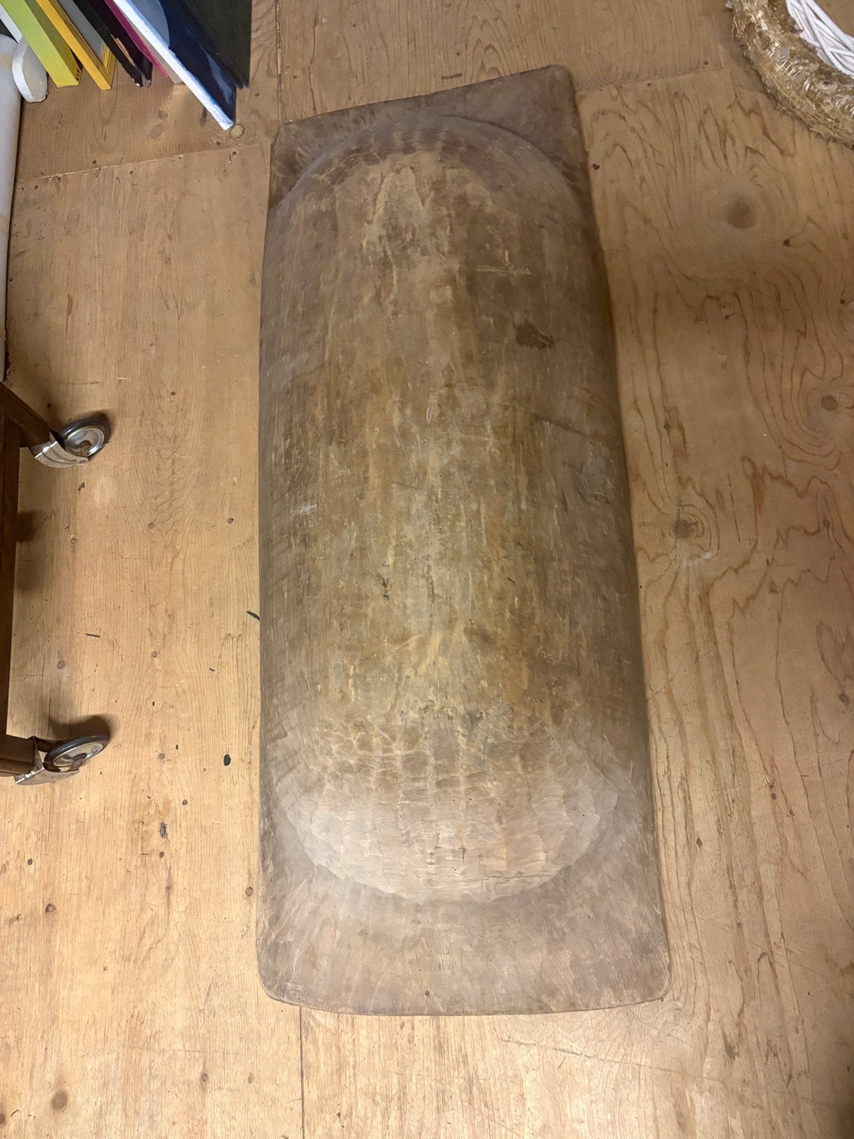 Antieke Mangelbak uit 1810 met houtwormgaatjes en scheur, Antiek en Kunst, Ophalen