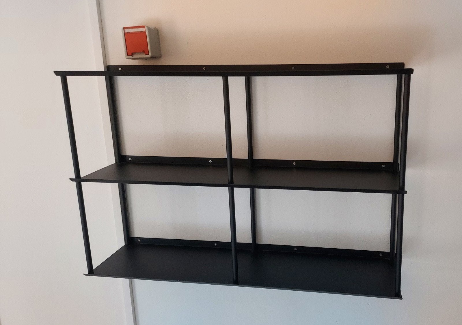 Zwart metalen wandrek - 80x52cm, Ophalen, Gebruikt