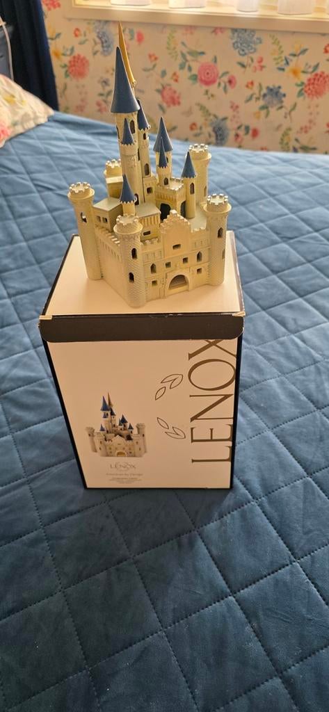 Lenox cinderella kasteel disney, Verzamelen, Ophalen of Verzenden, Zo goed als nieuw, Beeldje of Figuurtje