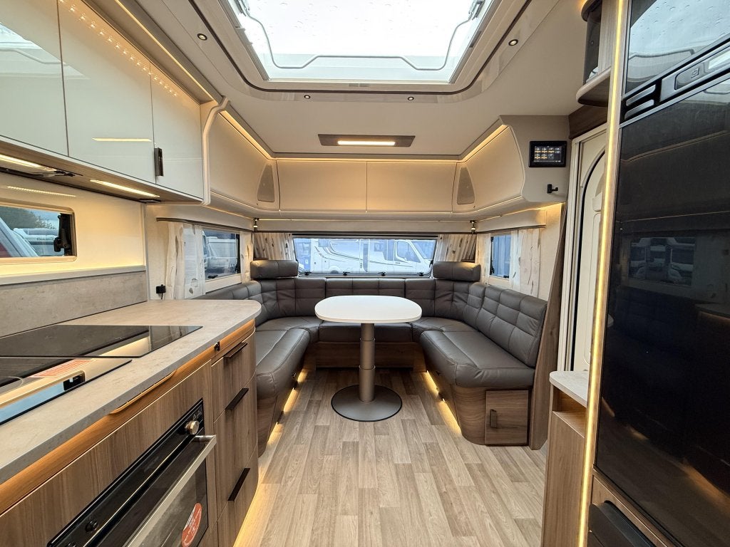 Kabe Imperial 630 TDL E2, Caravans en Kamperen, Rondzit, 7 tot 8 meter, Bedrijf, Kabe