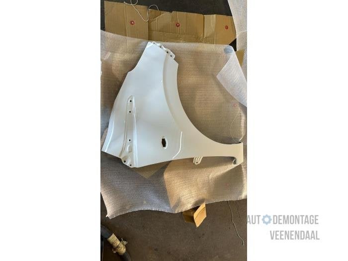 Scherm rechts-voor van een Peugeot 108 (KWD), -, -, Nieuw, Ophalen of Verzenden