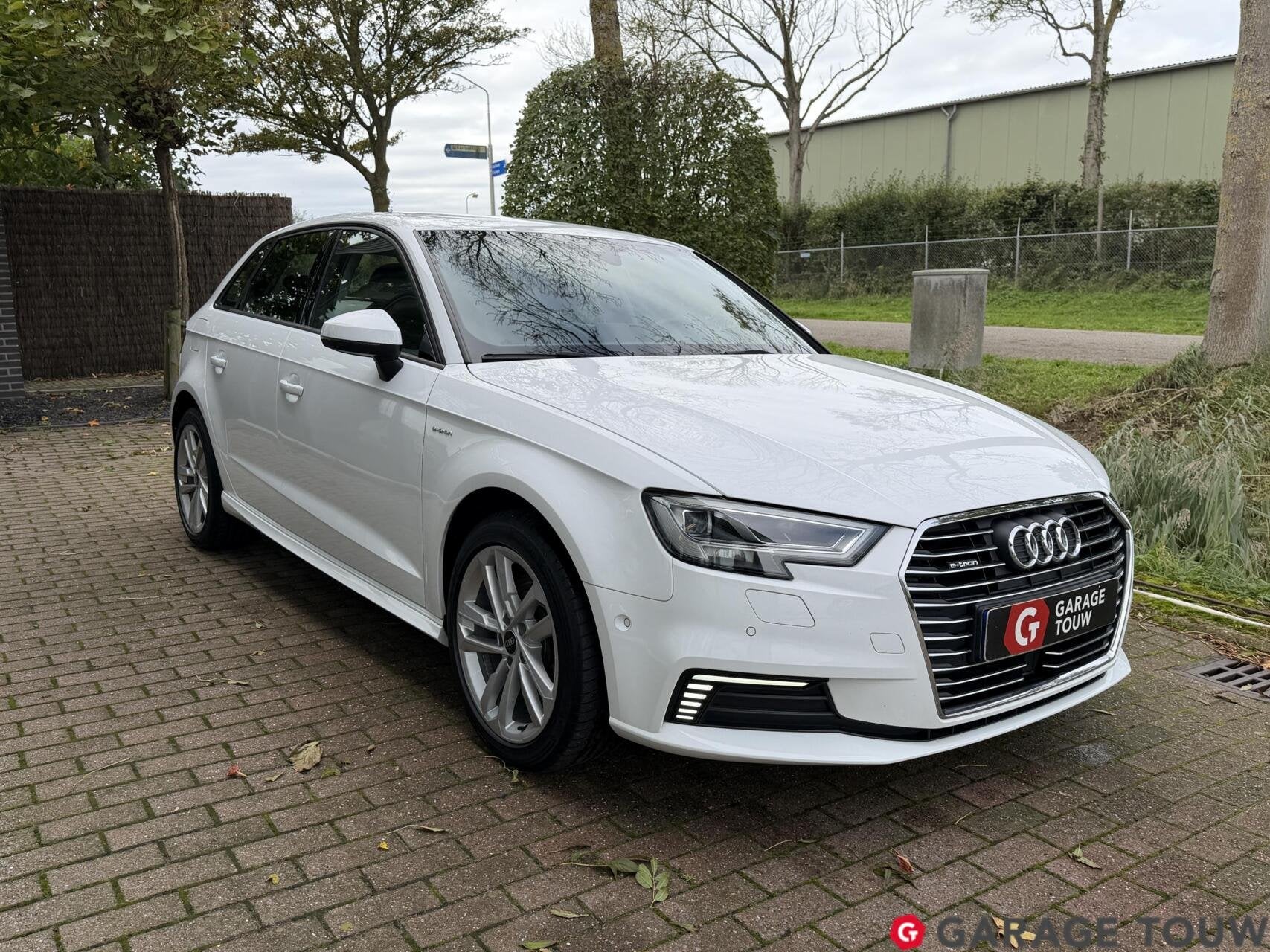 Audi A3 Sportback 1.4 e-tron Sport Pro Line plus *trekhaak*, Auto's, 12 maanden, Gebruikt, Euro 6, 4 cilinders