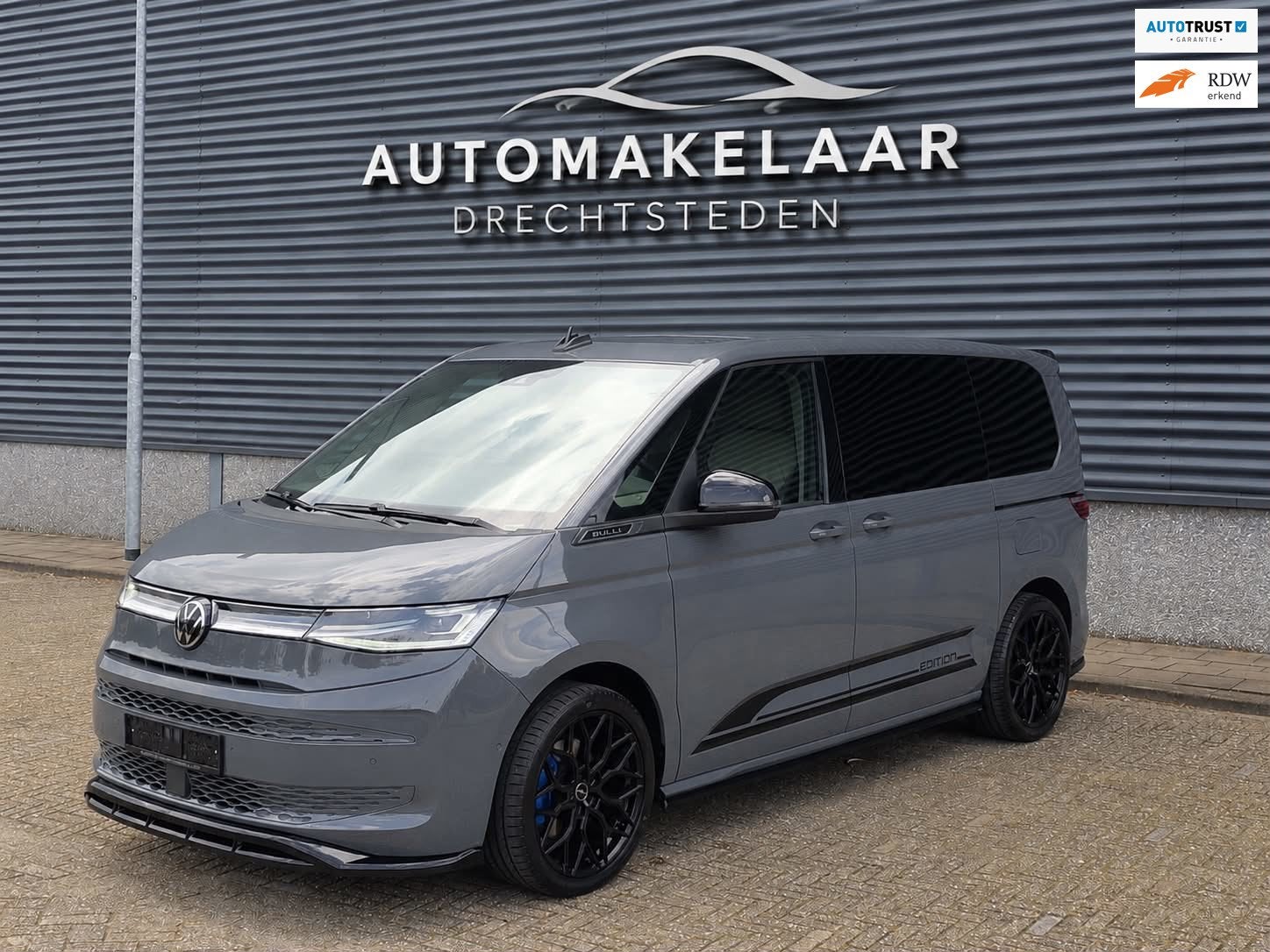 Volkswagen MULTIVAN 1.4 eHybrid L1H1 Business Uniek 20 inch/, Gebruikt, Automatische klimaatregeling, 7 stoelen, Hybride Elektrisch/Benzine
