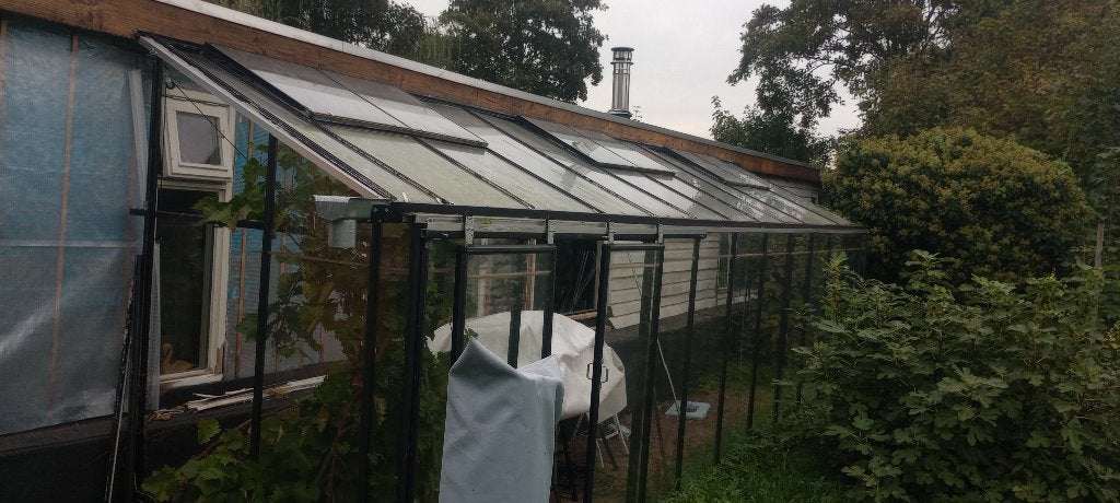 Muurkas circa 9m x 2m, Ophalen, Gebruikt, Muurkas, Glas