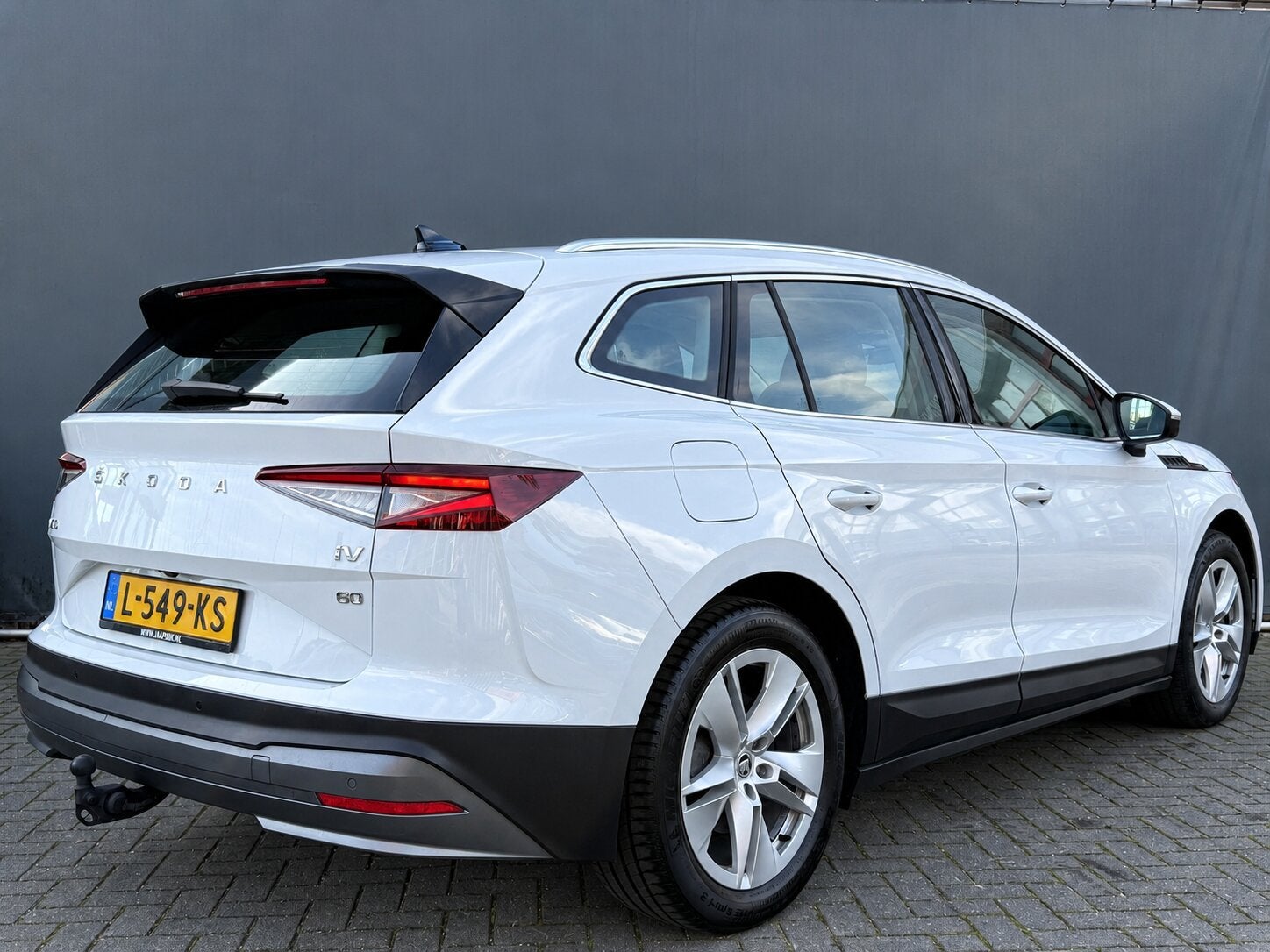 Skoda Enyaq iV 60 BWJ 2021 WEGKLAPBARE TREKHAAK | STOEL + ST, Auto's, Automaat, 390 km, Gebruikt, 179 pk