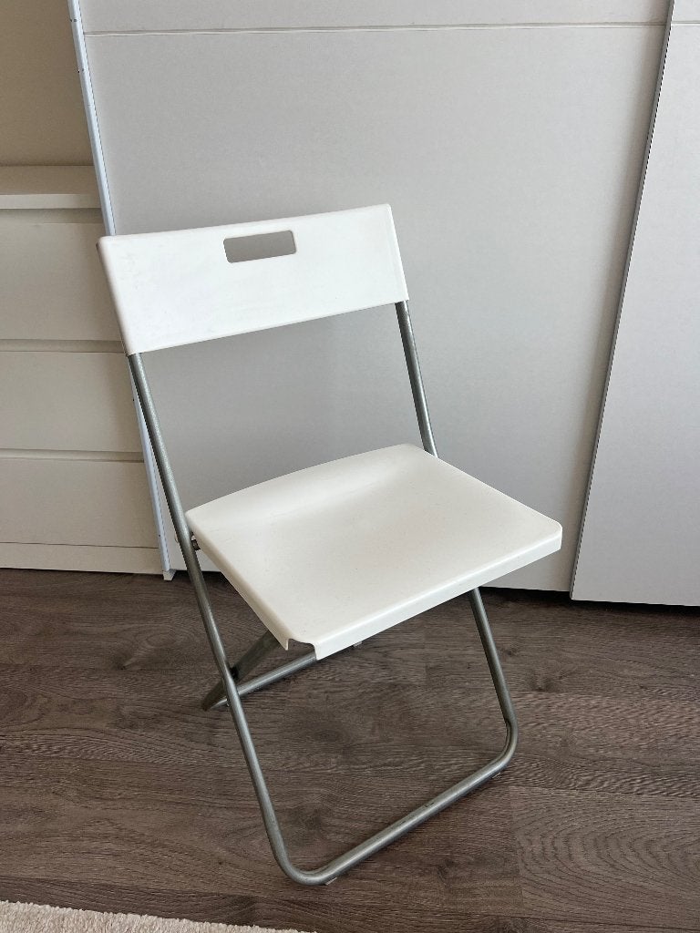 3 Witte klapstoelen, Huis en Inrichting, Ophalen, Kunststof, Drie, Wit