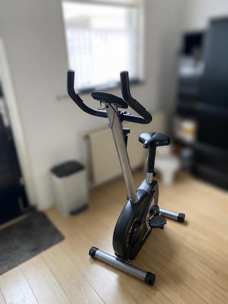 Dunlop Concept Hometrainer, Sport en Fitness, Ophalen of Verzenden, Zo goed als nieuw, Metaal, Benen