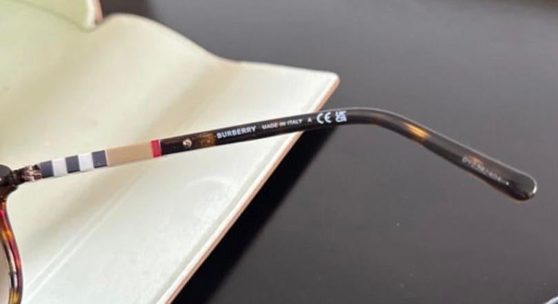 Orignele Burberry Zonnebril - Nieuw met doos en etui, Zonnebril, Bruin, Nieuw, Ophalen
