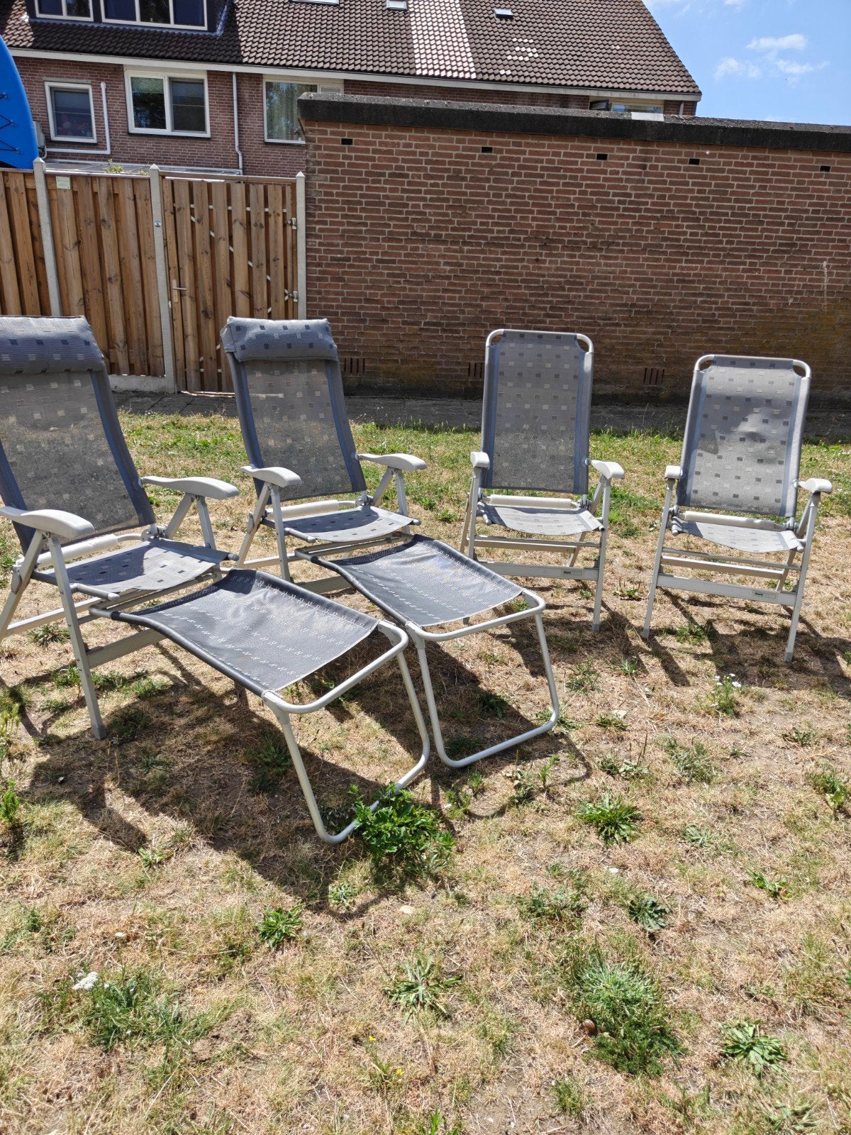 Eurotrail Campingstoelen: 2 met voetensteun, 2 zonder, Caravans en Kamperen, Ophalen of Verzenden, Gebruikt, Campingstoel