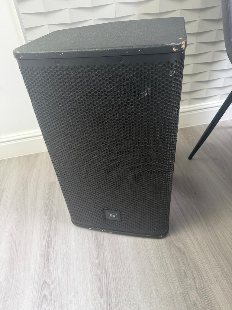 Electro voice Elx 112 actief 1 stuk, Gebruikt, Subwoofer, 120 watt of meer, Ophalen