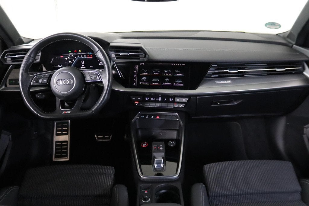 Audi S3 Sportback 2.0 TFSI quattro 310PK LED, Carbon, Virtua, Auto's, Audi, Automaat, S3, Gebruikt, 4 cilinders
