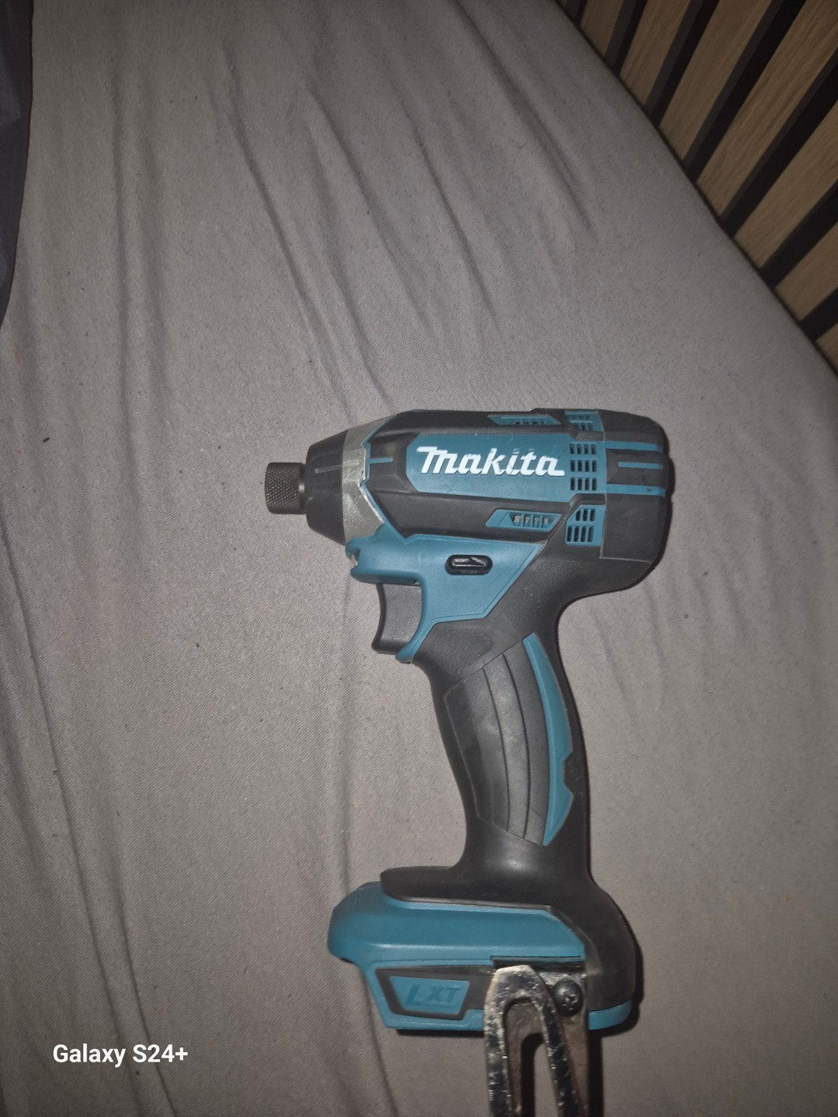 Makita DTD152 18V slagschroevendraaier, Ophalen of Verzenden, Gebruikt, Boor- en Schroefmachine