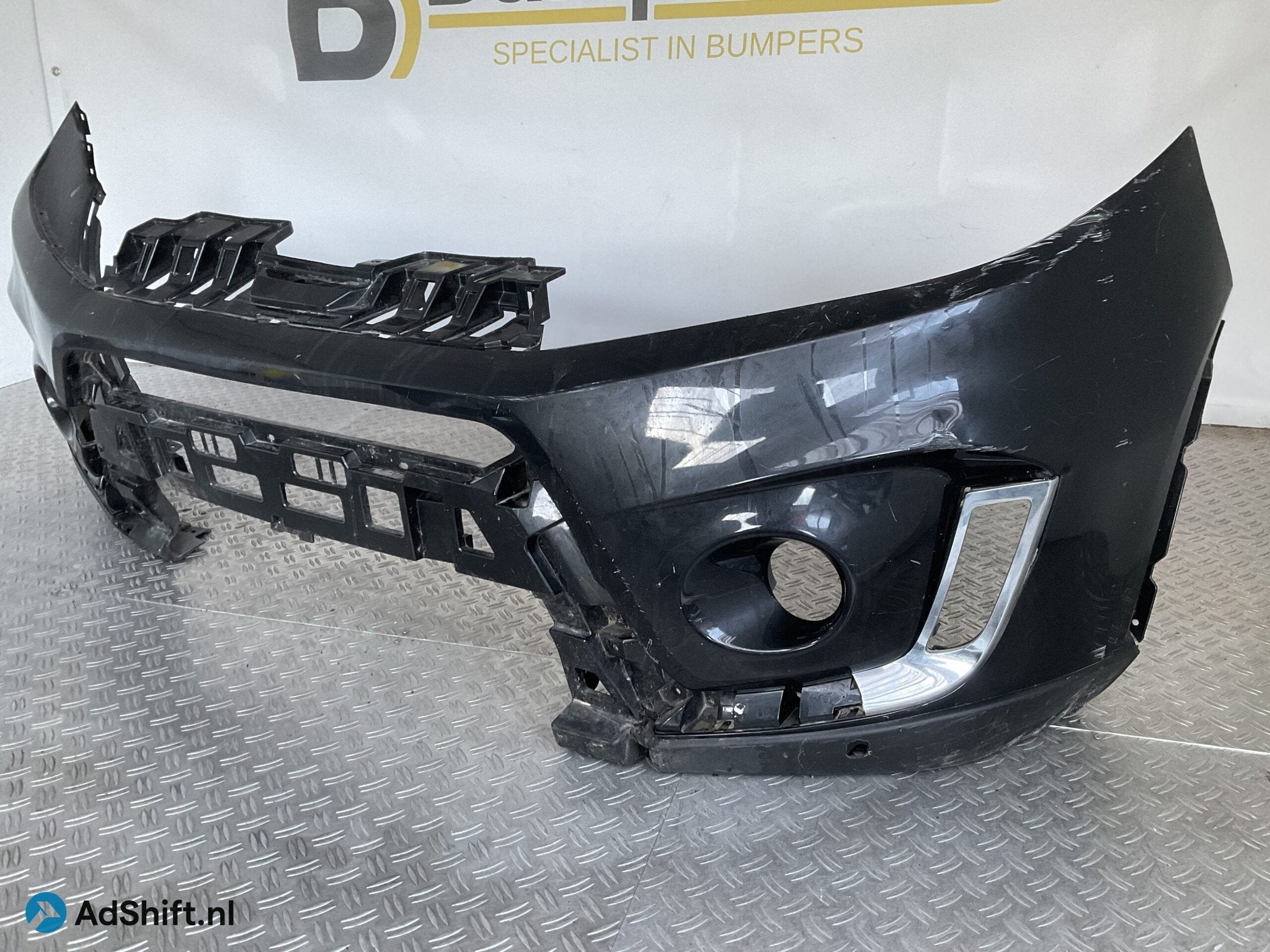 Bumper Suzuki Vitara Facelift 18- 71711-86R Voorbumper E5-16, Bumper