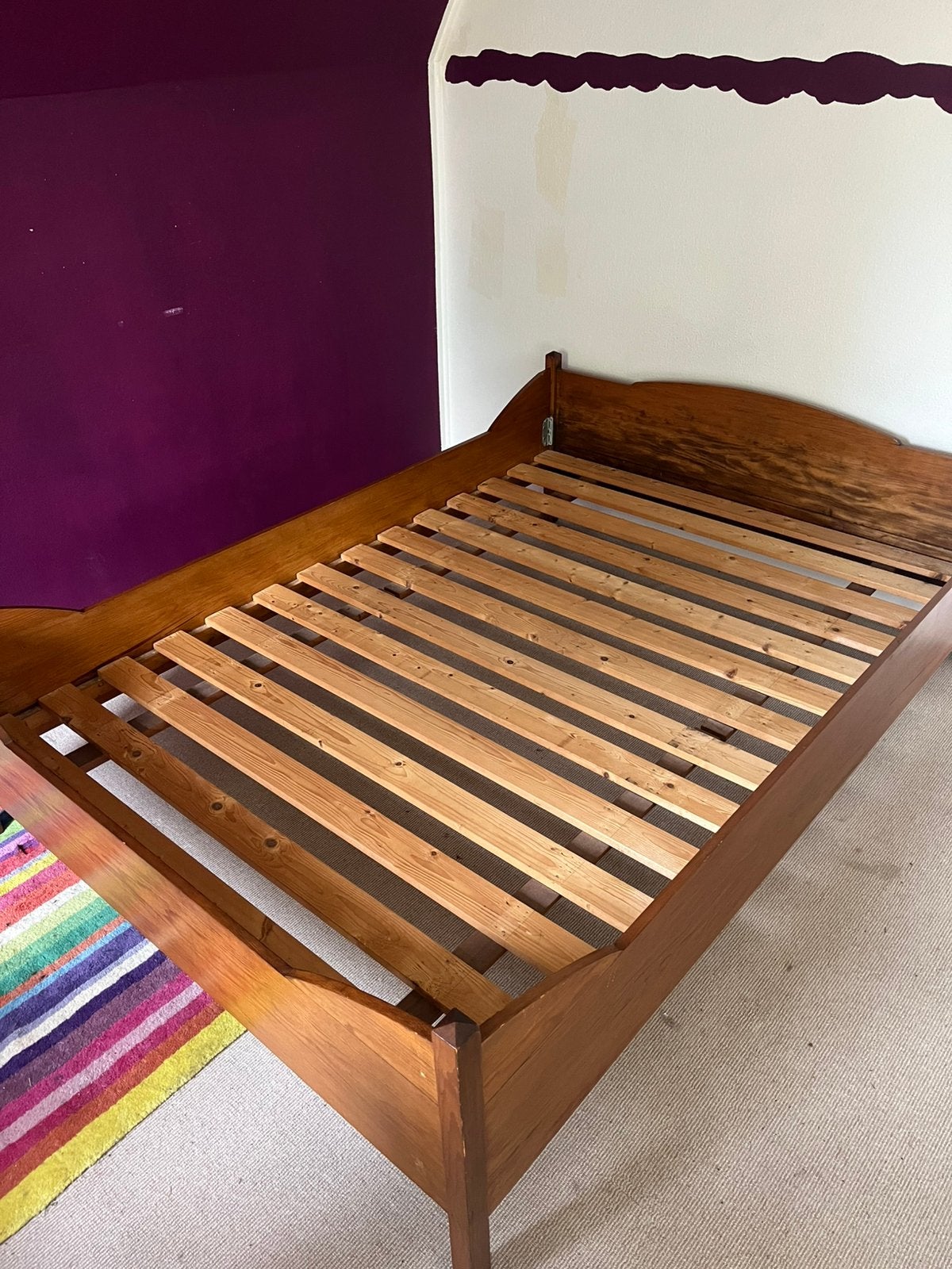 Goed bed, voor weinig! Zonder matras, Zo goed als nieuw, Twijfelaar, Hout, 140 cm