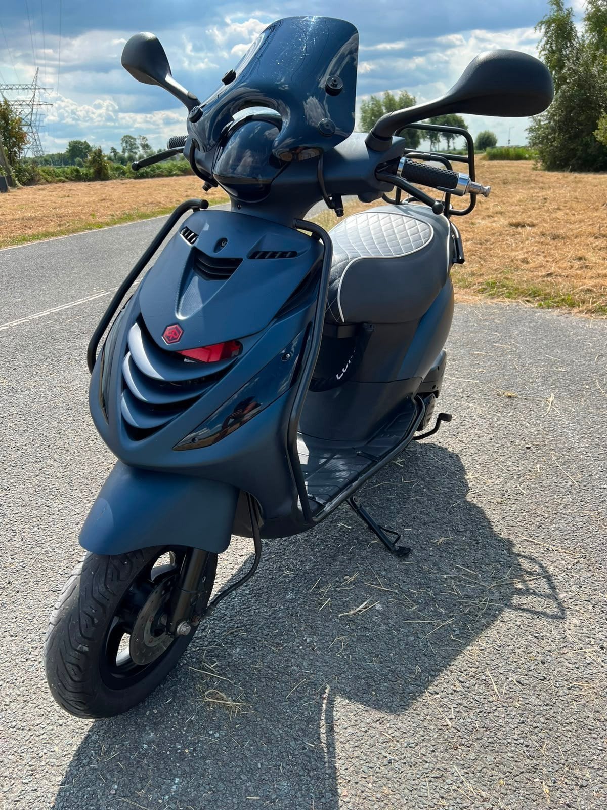Piaggio Zip met Malossi onderdelen en extra's, Ophalen, Piaggio Zip, Zo goed als nieuw