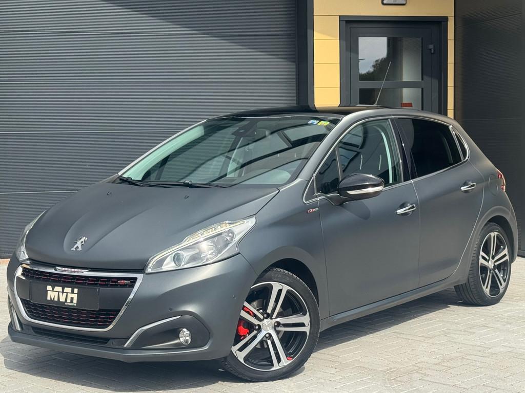 Peugeot 208 1.2 PureTech GT-line - Automaat - Mat - Pano - C, Gebruikt, 1199 cc, Leder en Stof, 49 €/maand