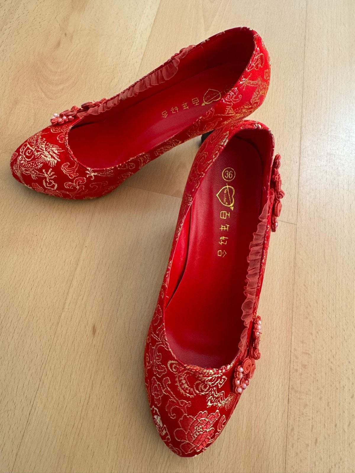 Rood goud Aziatische Nieuwe Feest pumps schoenen Maat 36, Ophalen, Nieuw, Rood, Schoenen met lage hakken