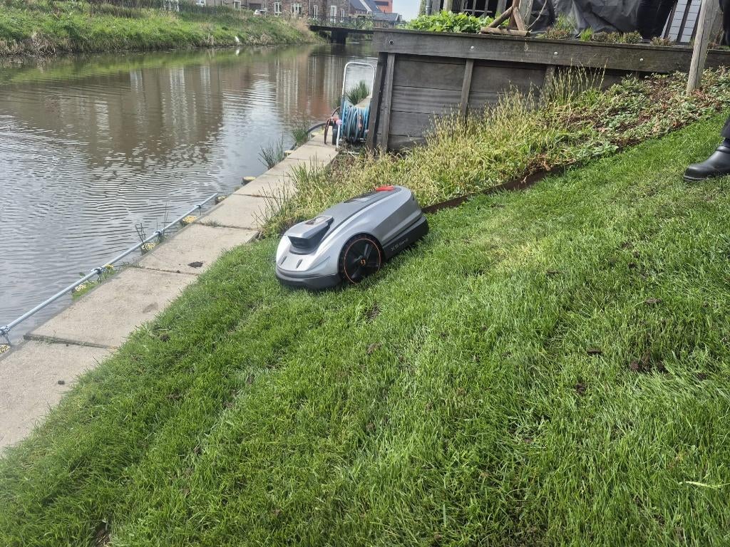 Sunseeker X5 Robotmaaier!, Sunseeker, Nieuw, Ophalen of Verzenden, Met regensensor