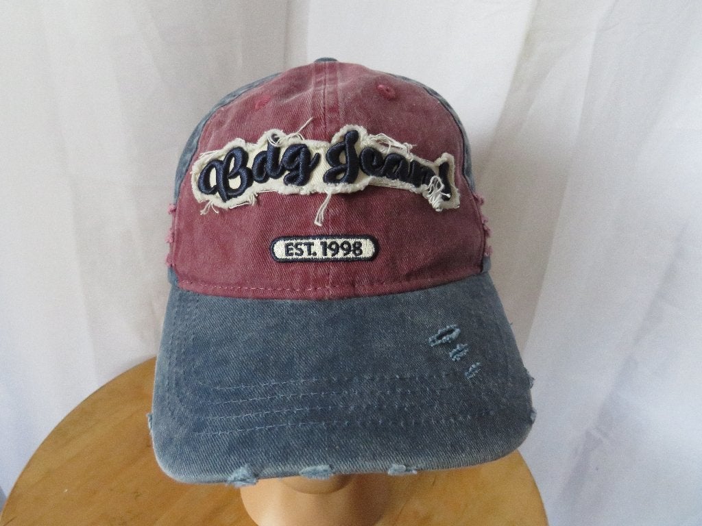 Distressed Two Tone Cap unisex denim pet blauw bordeaux BDG, Pet, Gedragen, BDG, One size fits all