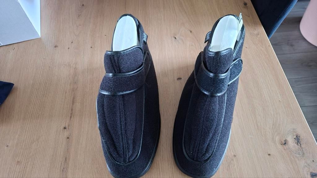 Verbsbdschoenen mt 39, Diversen, Verpleegmiddelen, Ophalen, Zo goed als nieuw