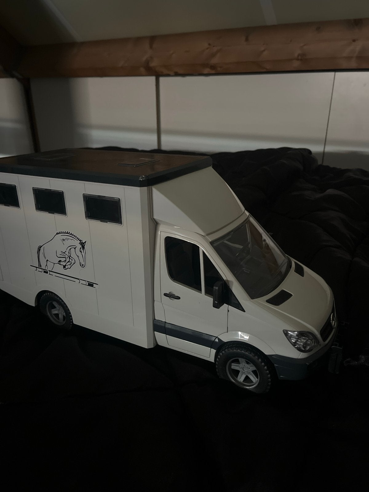 Witte speelgoed paardenvrachtwagen, Overige merken, Groter dan 1:32, Ophalen of Verzenden, Zo goed als nieuw