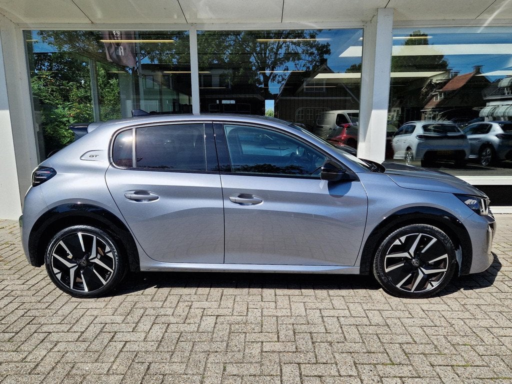 Peugeot 208 1.2 Hybrid 145 e-DCS6 GT | Massagestoel | Alcant, Auto's, Peugeot, 145 pk, 1203 kg, Gebruikt, Euro 6